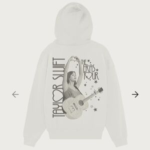 NEW, NO FLAWS Fearless Heart Hands Official Hoodie
